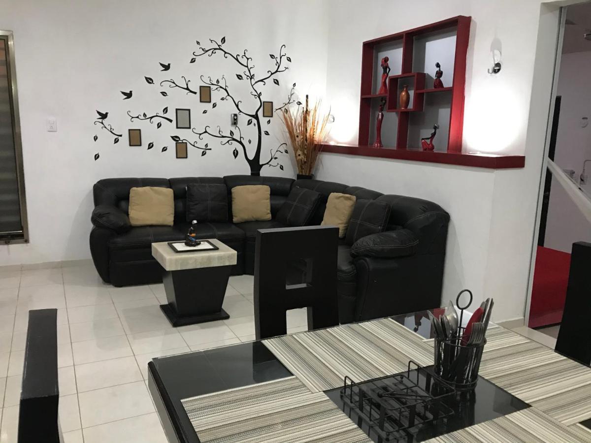 Casa Lili 2: Luxurious/Amplio/Hot Water/Economic/Wifi/Tv Appartement Valladolid  Buitenkant foto