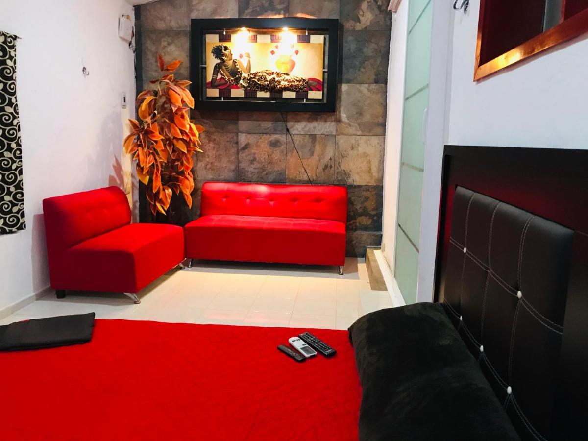 Casa Lili 2: Luxurious/Amplio/Hot Water/Economic/Wifi/Tv Appartement Valladolid  Buitenkant foto