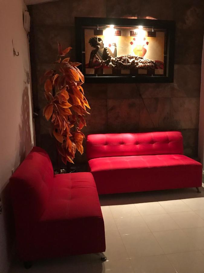 Casa Lili 2: Luxurious/Amplio/Hot Water/Economic/Wifi/Tv Appartement Valladolid  Buitenkant foto
