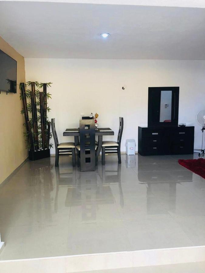 Casa Lili 2: Luxurious/Amplio/Hot Water/Economic/Wifi/Tv Appartement Valladolid  Buitenkant foto